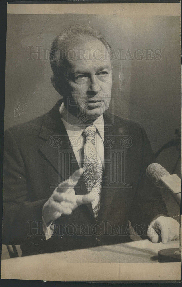 1976 Press Photo Israeli Prime Minister Yitzhak Rabin talks about Lebanon - Historic Images