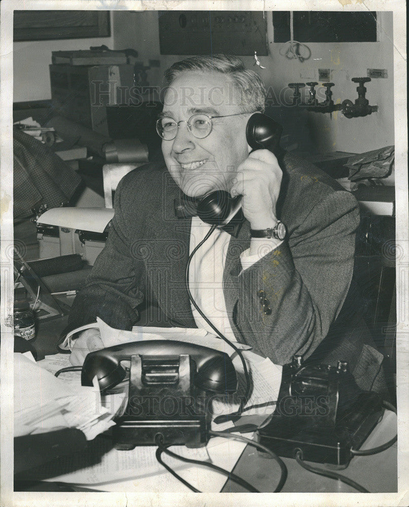 1956 Press Photo Atomic Scientist Editor Eugene Rabinowitch On The Phone - Historic Images