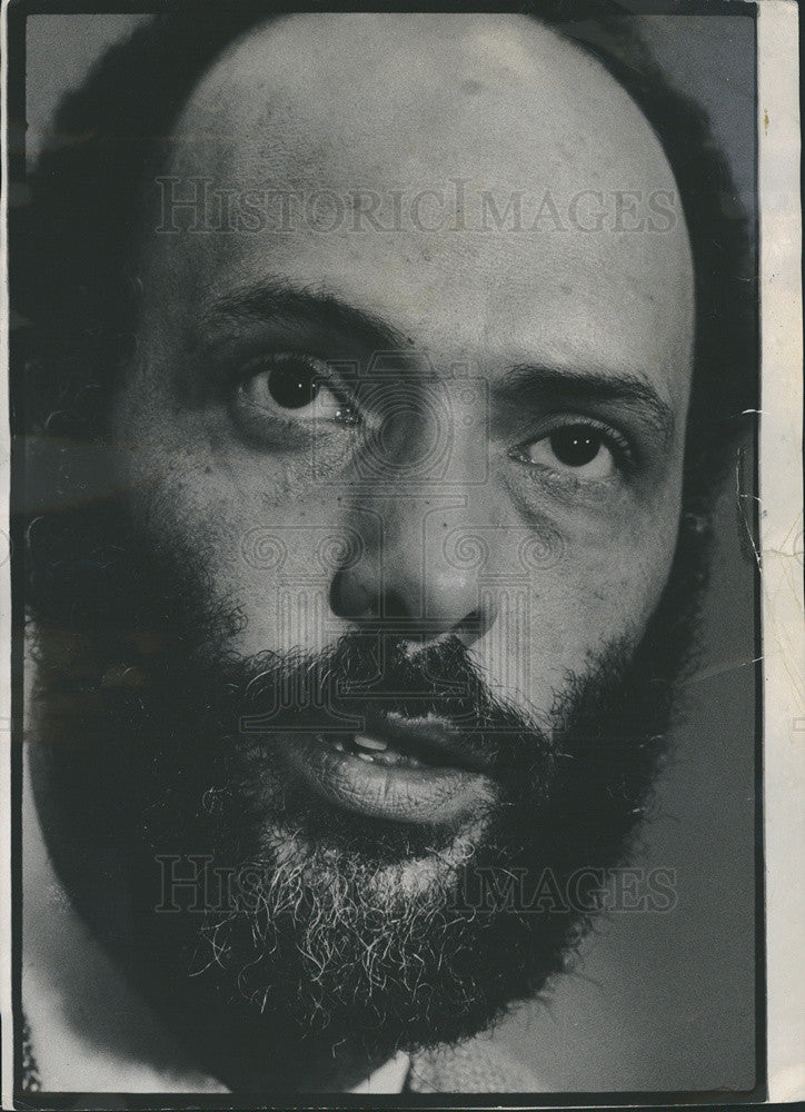 1974 Press Photo Al Raby civil rights activist announces alderman candidacy - Historic Images