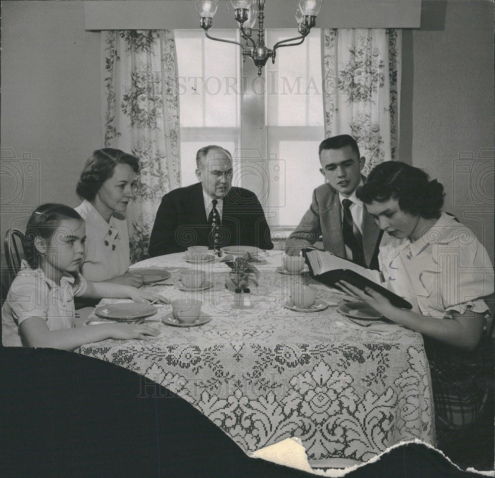 1950 Press Photo Rev. Merill Lenox Mansfield Family - Historic Images