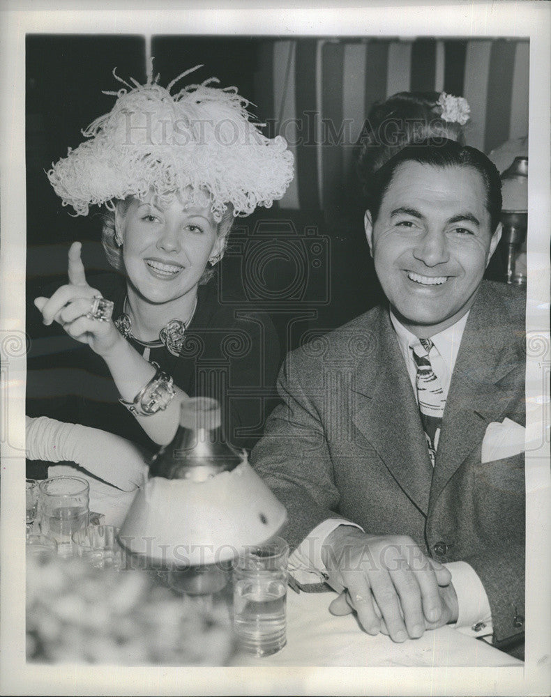 1945 Press Photo Actress Marie McDonald With Husband Victor Orsatti - Historic Images