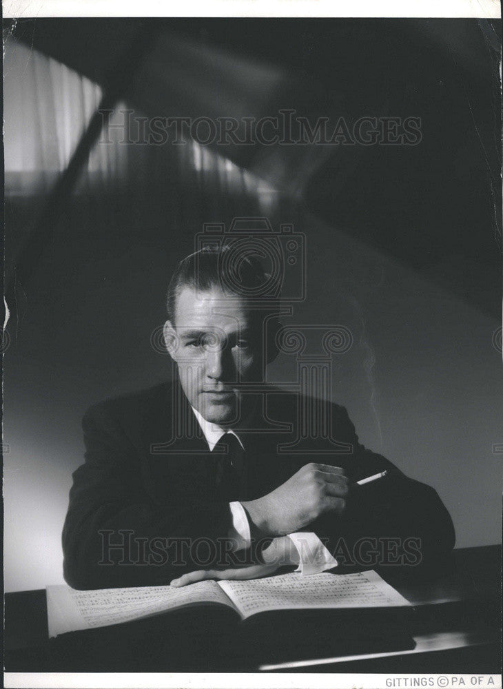 1958 Press Photo Lewis Moore Piano recital - Historic Images