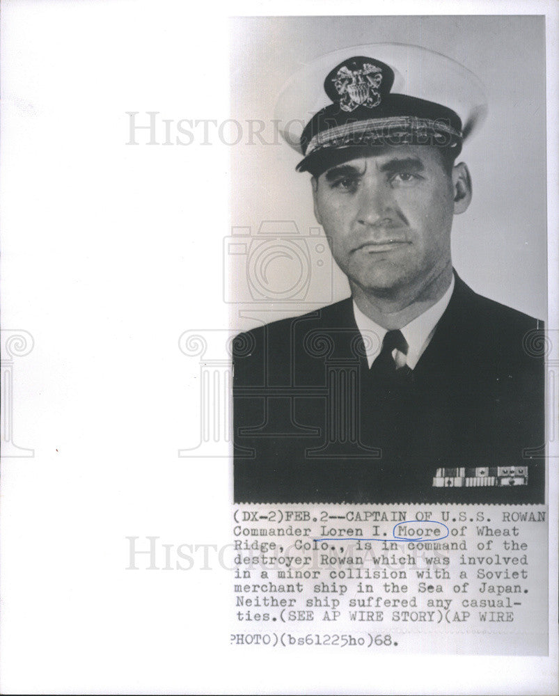 1968 Press Photo Captain Of U.S.S. Rowan, Commander Loren I. Moore, Sea Of Japan - Historic Images