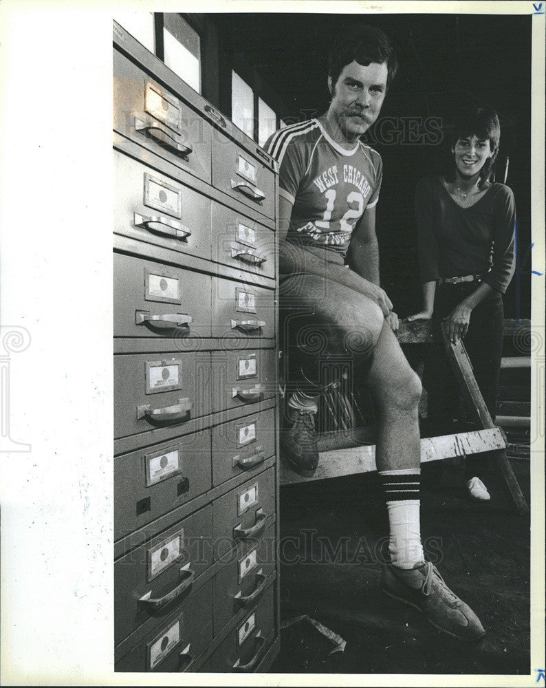 1983 Press Photo Rick Miller and his wife with file cabinet  with 6 million CD&#39;s - Historic Images