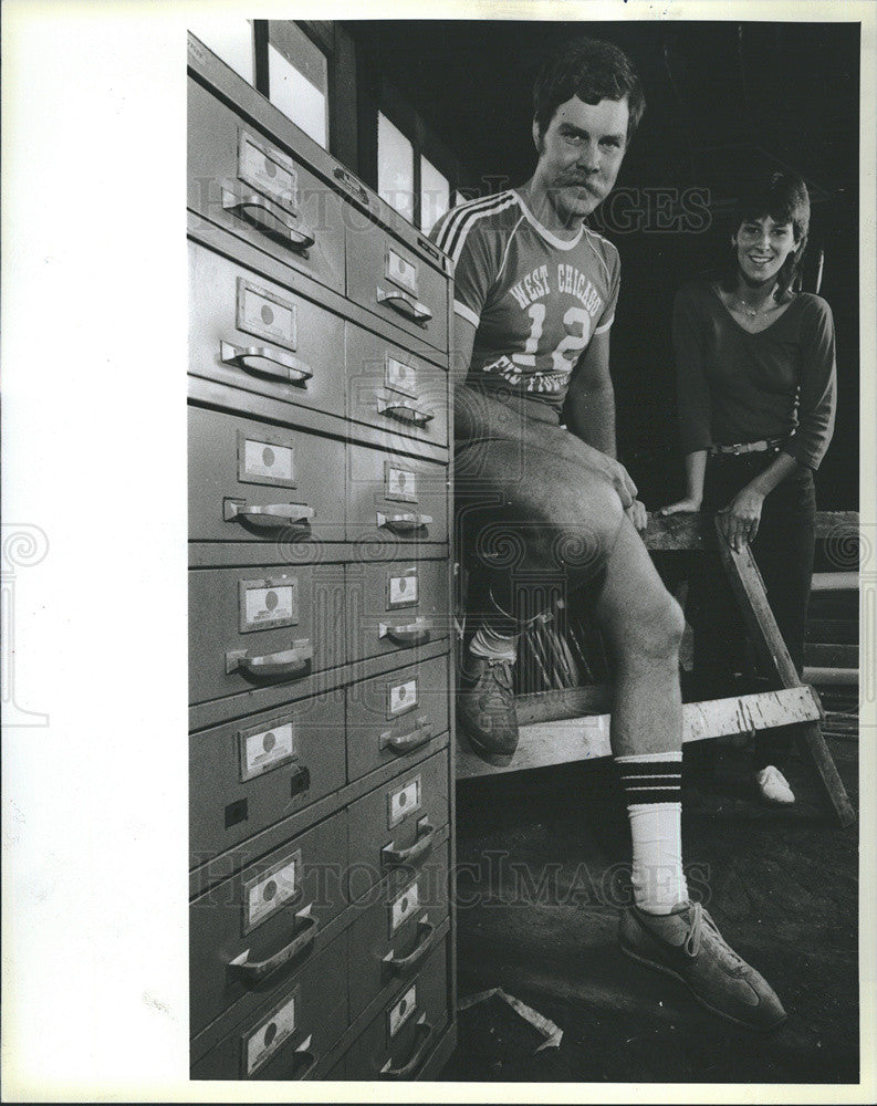 1983 Press Photo Rick Michael and his wife Cathy found $6 million in CD&#39;s - Historic Images