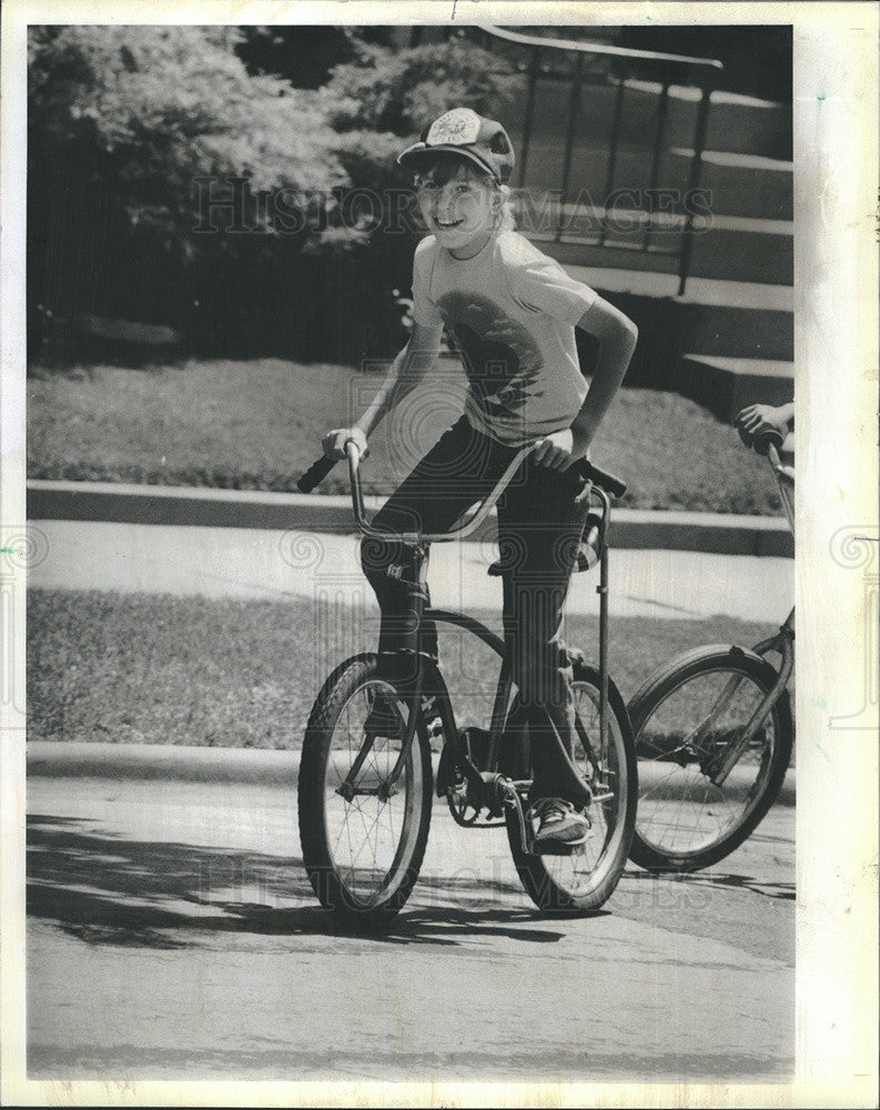 1984 Press Photo Keith Stanislawski Rides His Bike After Returning Home - Historic Images