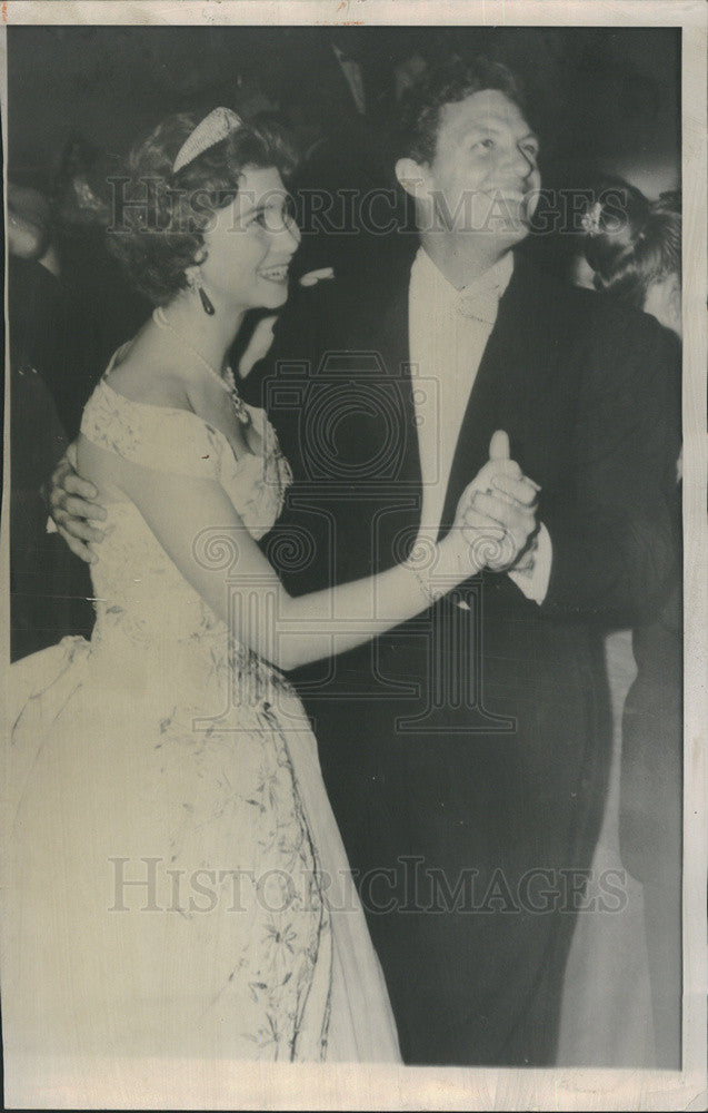 1958 Press Photo Princess Sophie Actor Robert Stack Dancing - Historic Images