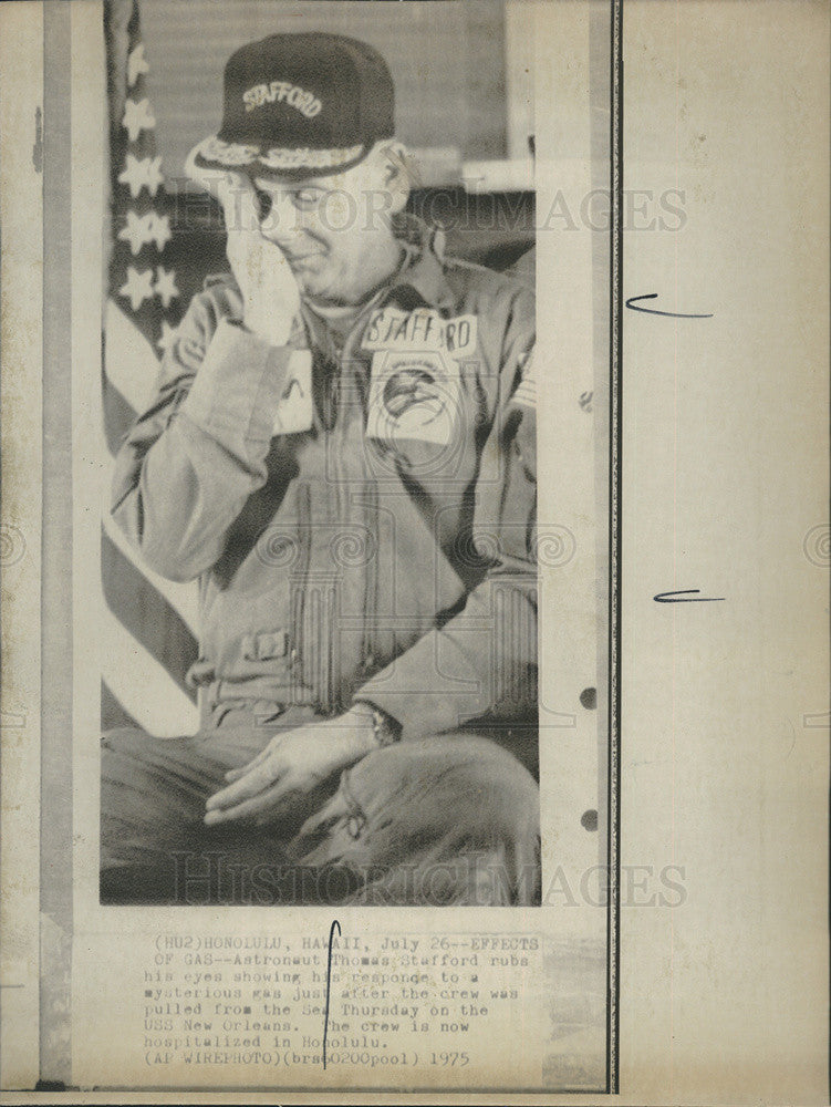 1975 Press Photo Astronaut Thomas Stafford On USS New Orleans - Historic Images