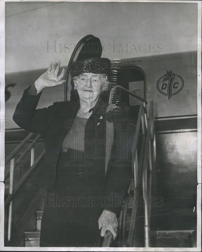 1957 Press Photo American Novelist Kathleen Norris - Historic Images