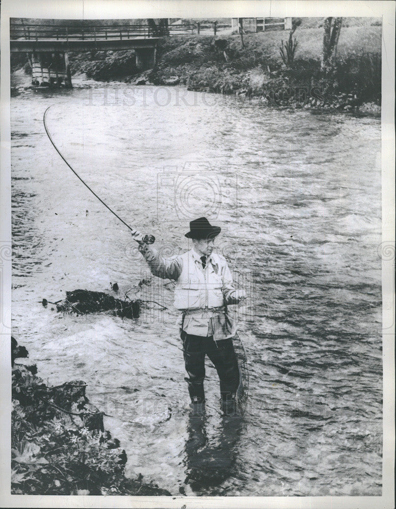 1958 Press Photo Gen. Lauris Norstad NATO Air Force Commander Fishing Trout - Historic Images