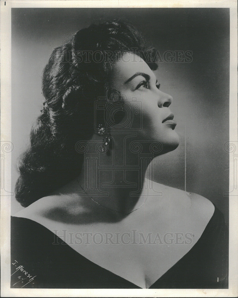 1963 Press Photo Opera Soprano Elinor Ross - Historic Images