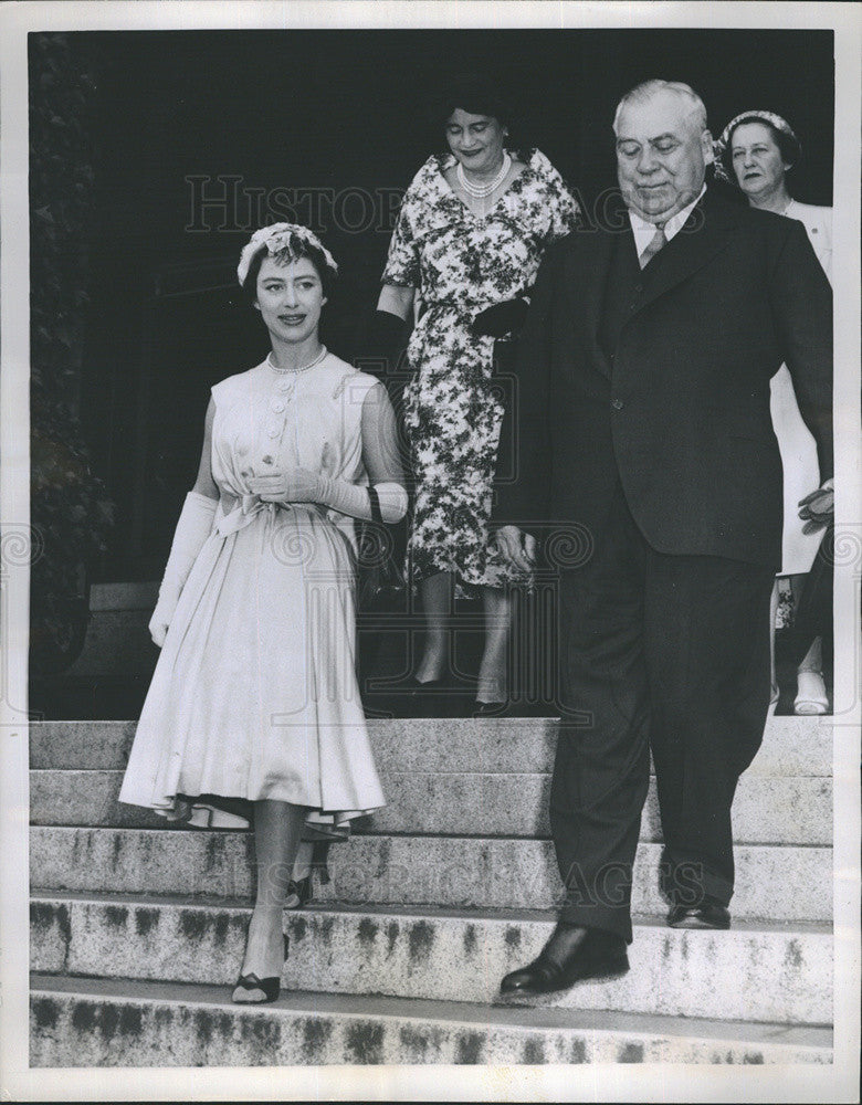 1958 Press Photo Princess Margaret Church Victoria Canada Lt. Gov. Frank Ross - Historic Images