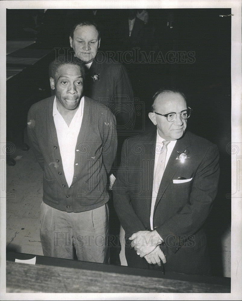 1961 Press Photo Chicago Murder Suspect John Ross Criminal Court Appearance - Historic Images