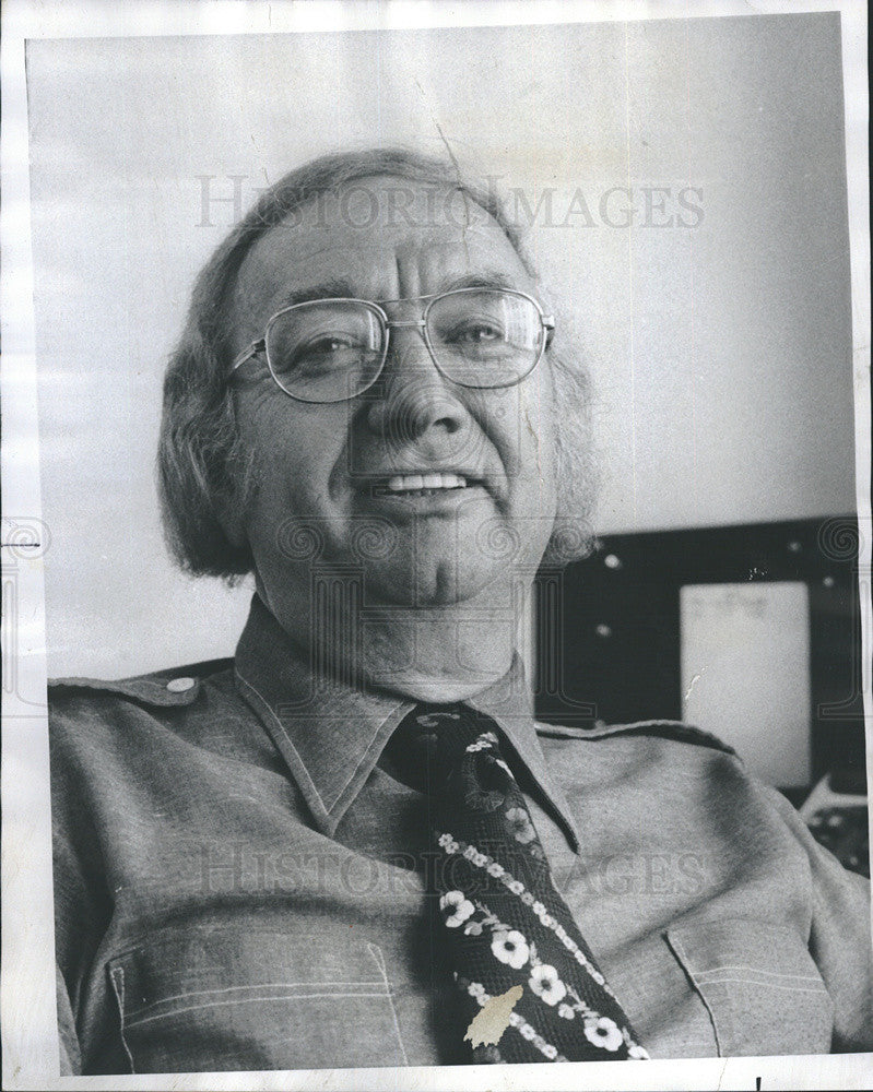 1976 Press Photo Ben Rosenthal, playwrite, &quot;Up Car&quot; - Historic Images