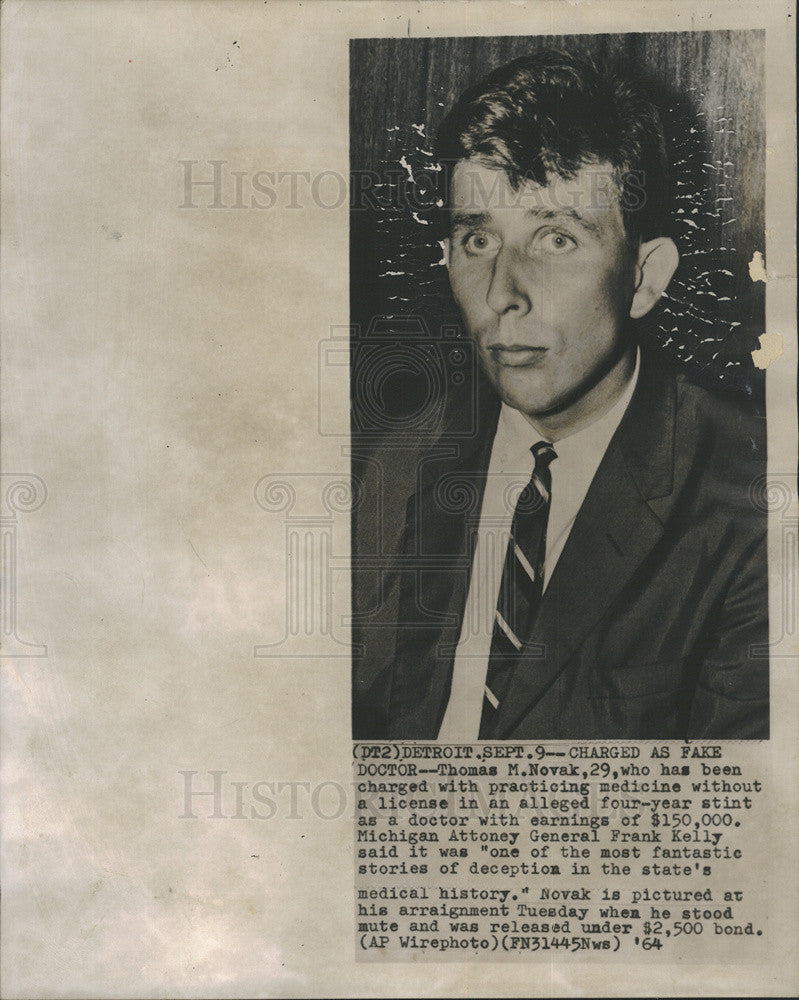 1964 Press Photo Thomas Novak Charged With Practicing Medicine Without License - Historic Images