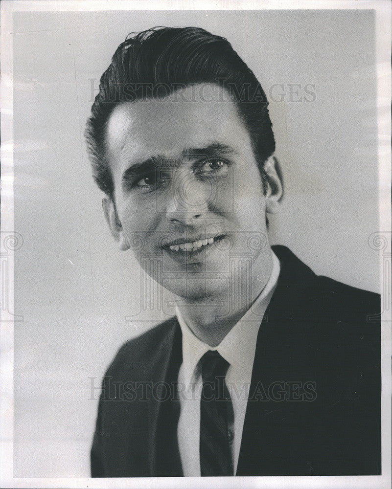 1969 Press Photo James S Osinski running for Alderman in 14th ward - Historic Images