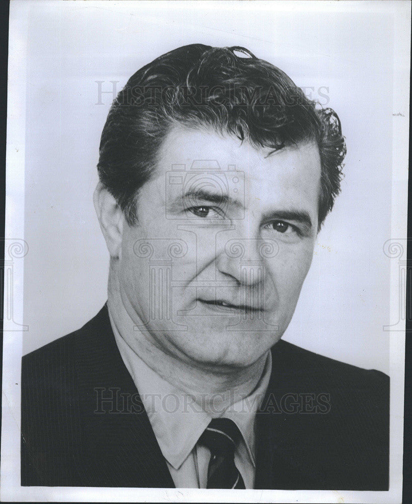 1974 Press Photo Jerome T. Oskroba Vice President Of Soodik Printing Company - Historic Images