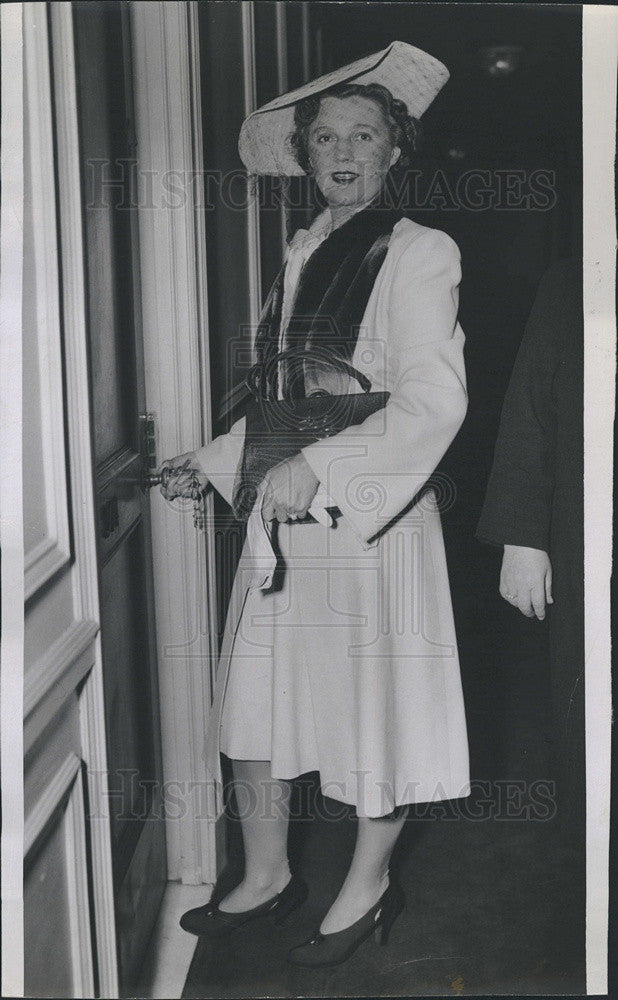 1941 Press Photo Mrs Annabelle Orton,33, divorce suit Philo Orton, 68, tycoon - Historic Images