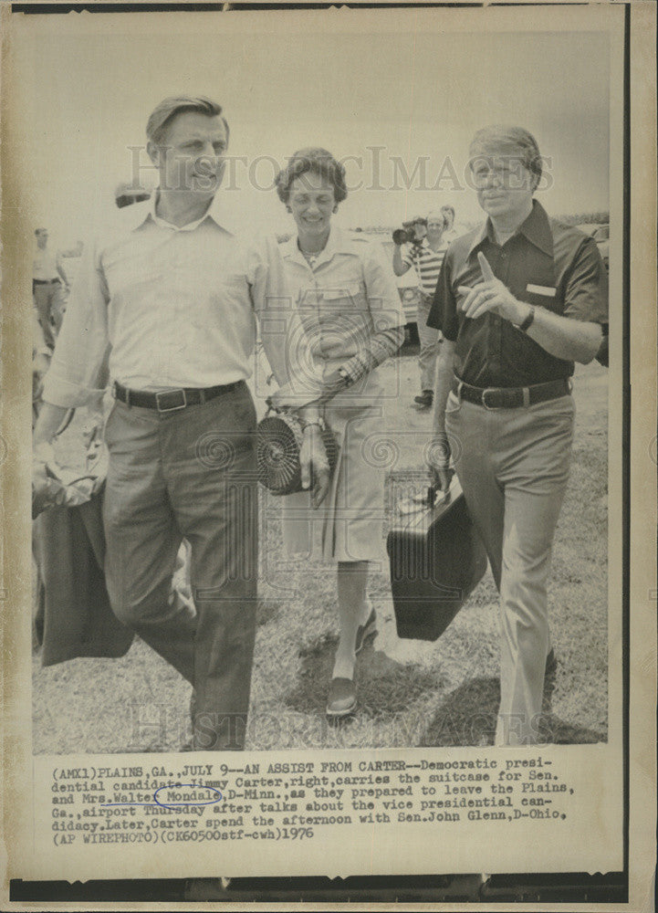 1976 Press Photo Presidential Candidate Jimmy Carter, with Sen. Glenn,Ohio. - Historic Images