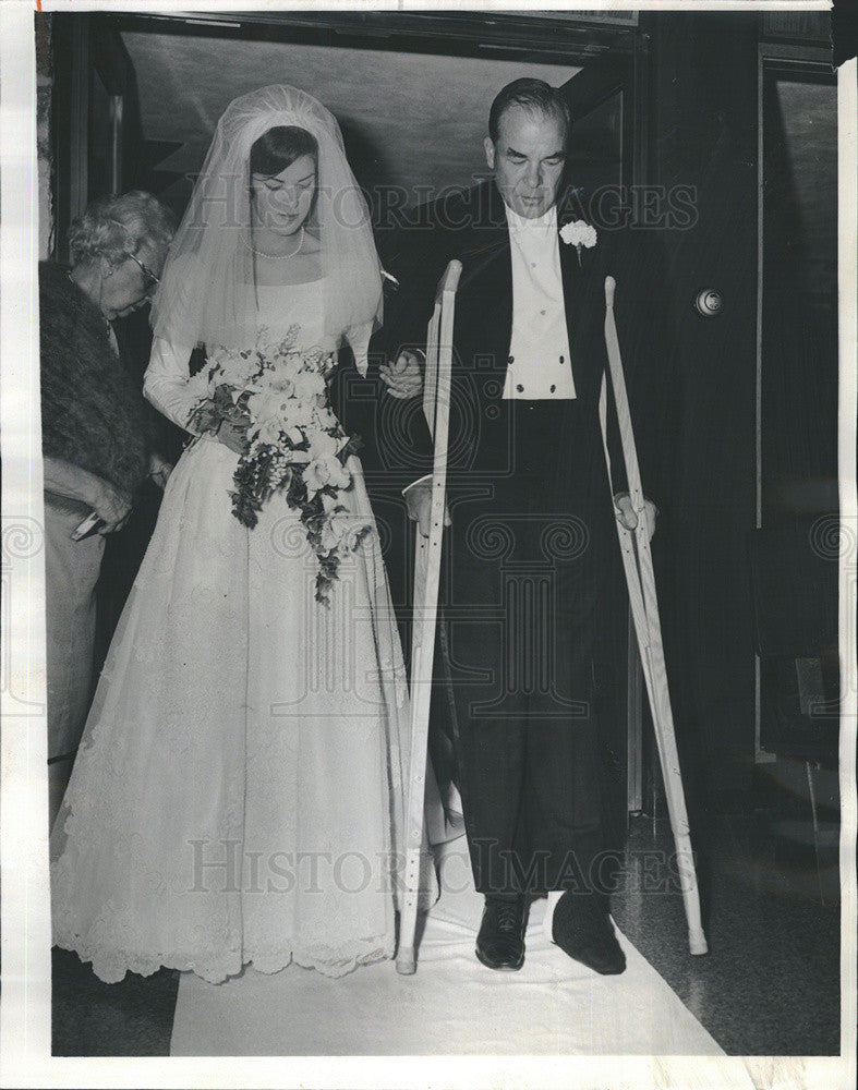 1965 Press Photo Theodore Mohlman Wedding and daughter - Historic Images