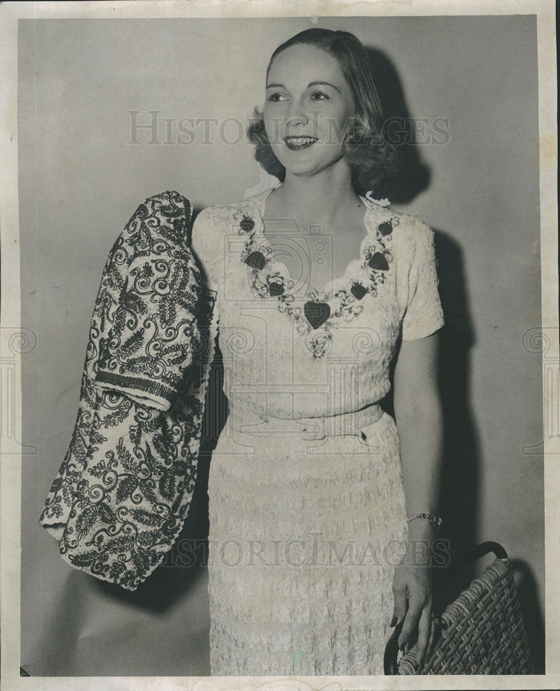 1950 Press Photo Mrs, J. Hampton Monroe at St. Lukes Fashion Show - Historic Images