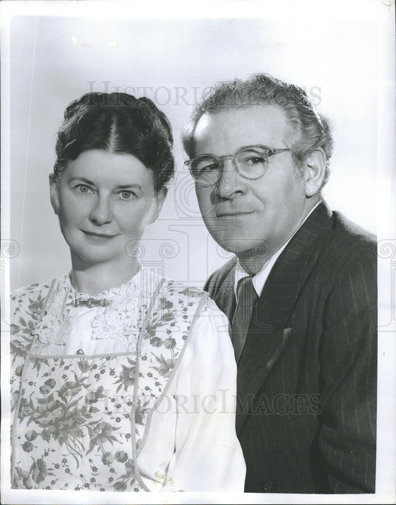 1950 Press Photo Agnes Young and Cameron Prud&#39;Homme NBC Radio David Harum Progrm - Historic Images