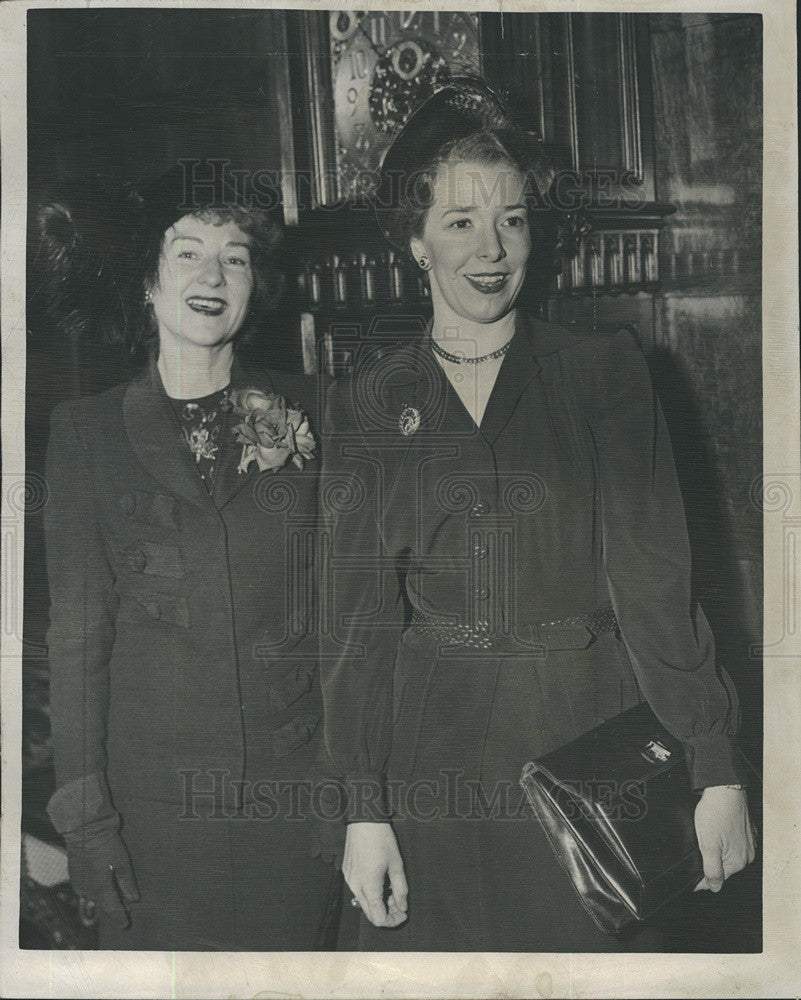 1950 Press Photo Mrs.Price, wife of Frederick Price. - Historic Images