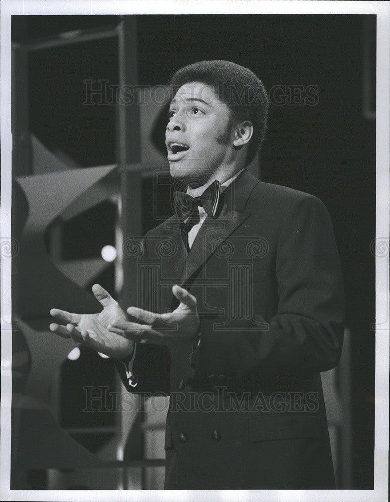 1969 Press Photo Singer Gilbert Price &quot;The Ed Sullivan Show&quot; CBS Television - Historic Images