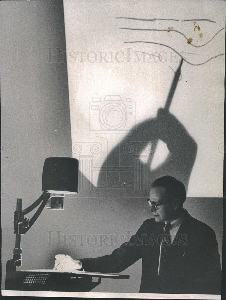 1967 Press Photo Geophysicist Dr. Frank Press - Historic Images