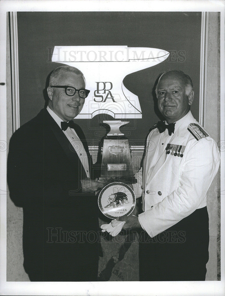 1968 Press Photo PRSA President Edward VonderHaar With Arthur Padula - Historic Images