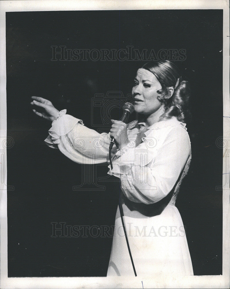 1973 Press Photo Patti Page Singer Empire Room Palmer House Chicago - Historic Images