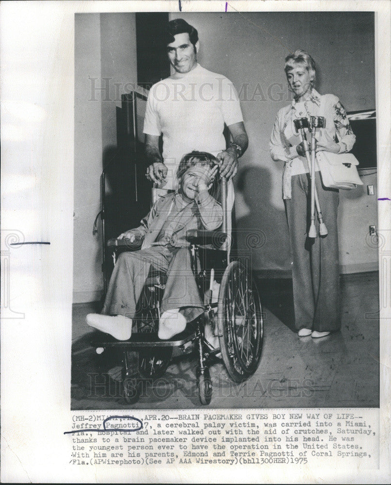 1975 Press Photo Jeffrey Pagnotti Cerebral Palsy Victim Miami HospitalPacemaker - Historic Images