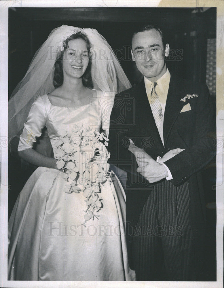 1961 Press Photo James O&#39;Riley Lynn McBride Beach Wedding St Mary&#39;s Church - Historic Images