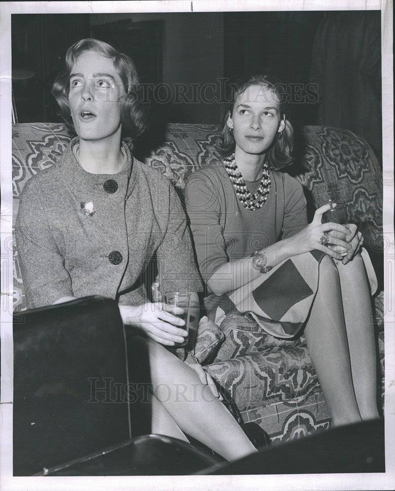 1963 Press Photo Mrs Richard O&#39;riley Mrs. J Michael Riley Chicago vassar Club - Historic Images