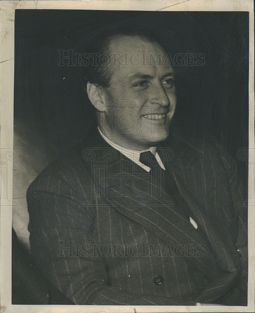 1939 Press Photo Crown Prince Olav Norway United States Tour Stockyards Chicago - Historic Images