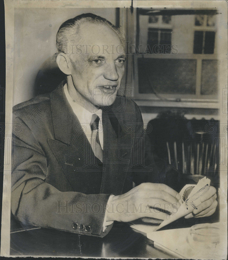 1951 Press Photo Charles Oliphant Resigns Post Chief Counsel Internal Revenue - Historic Images