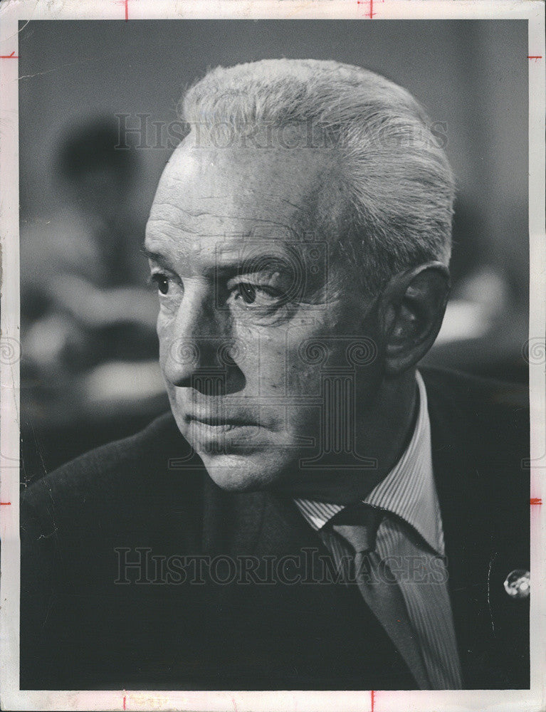 1968 Press Photo Lloyd Nolan in "Slattery's People" - Historic Images