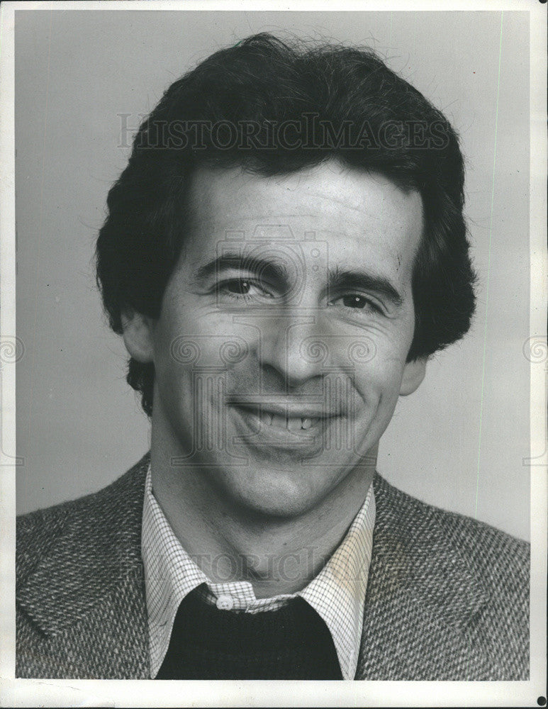 1982 Press Photo James Naughton, Making the Grade - Historic Images