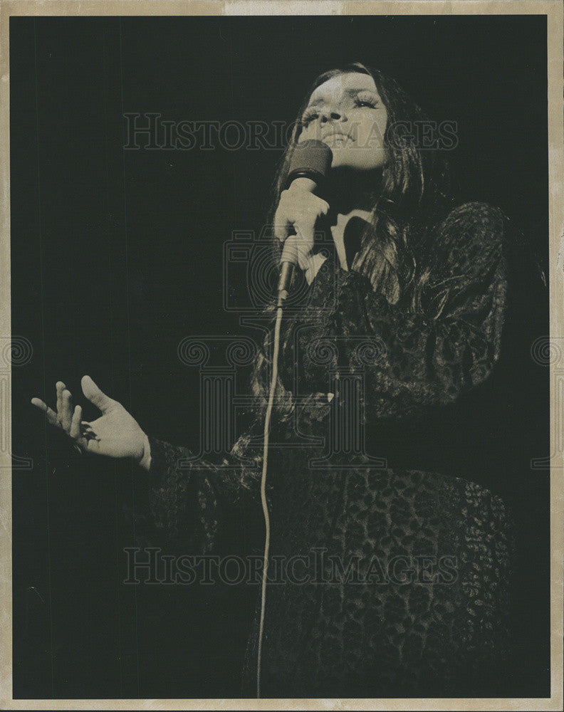 1971 Press Photo Singer Ginny Eastwood - Historic Images