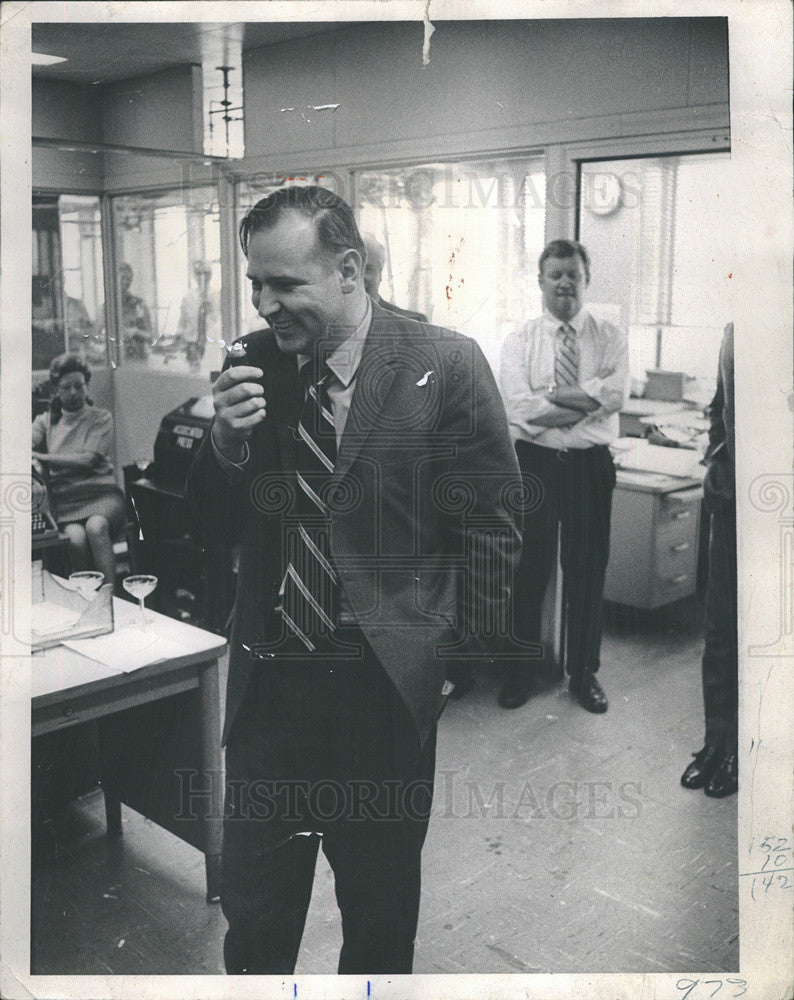 1974 Press Photo William Eaton, C.D.N. Writer - Historic Images