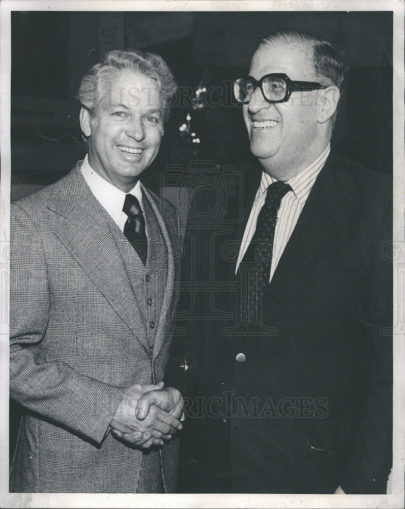 1975 Press Photo Attorney Gen. William Scott and Israel&#39;s MP Abba Eban - Historic Images