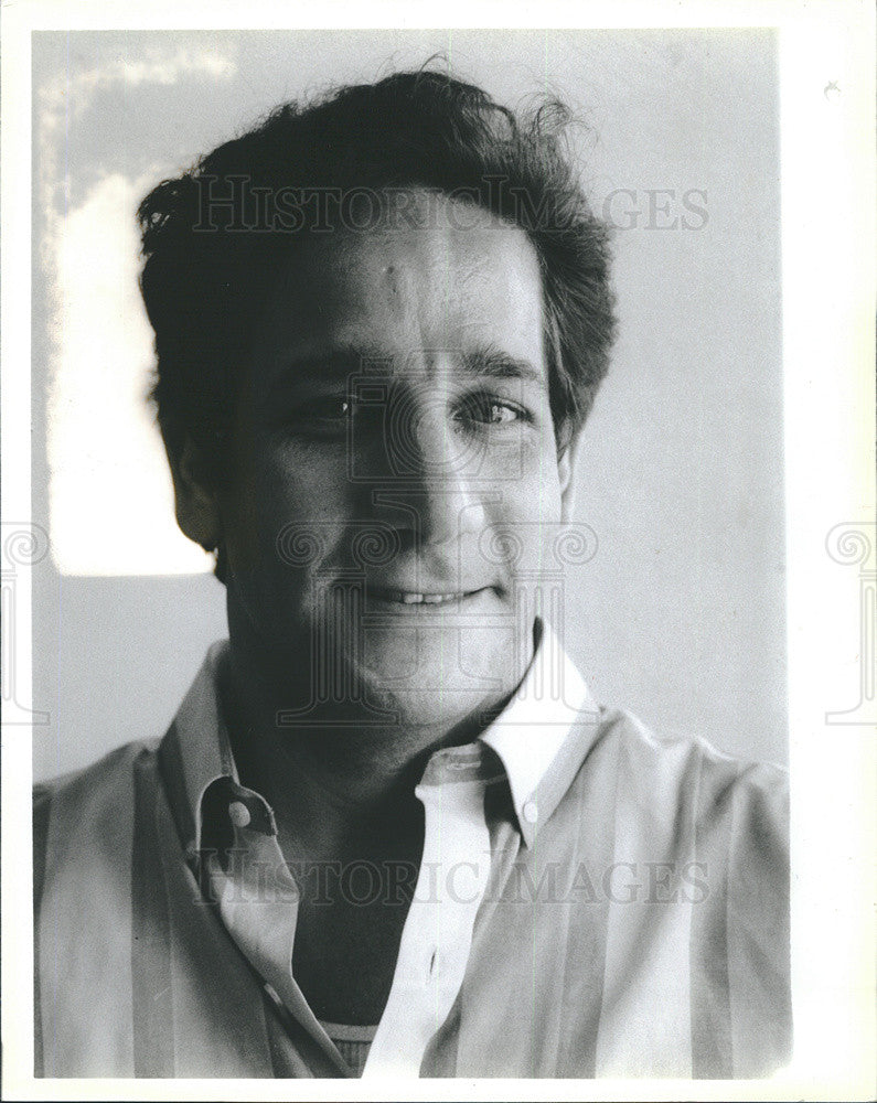 1987 Press Photo American Crime And Mystery Writer Eugene Izzi - Historic Images