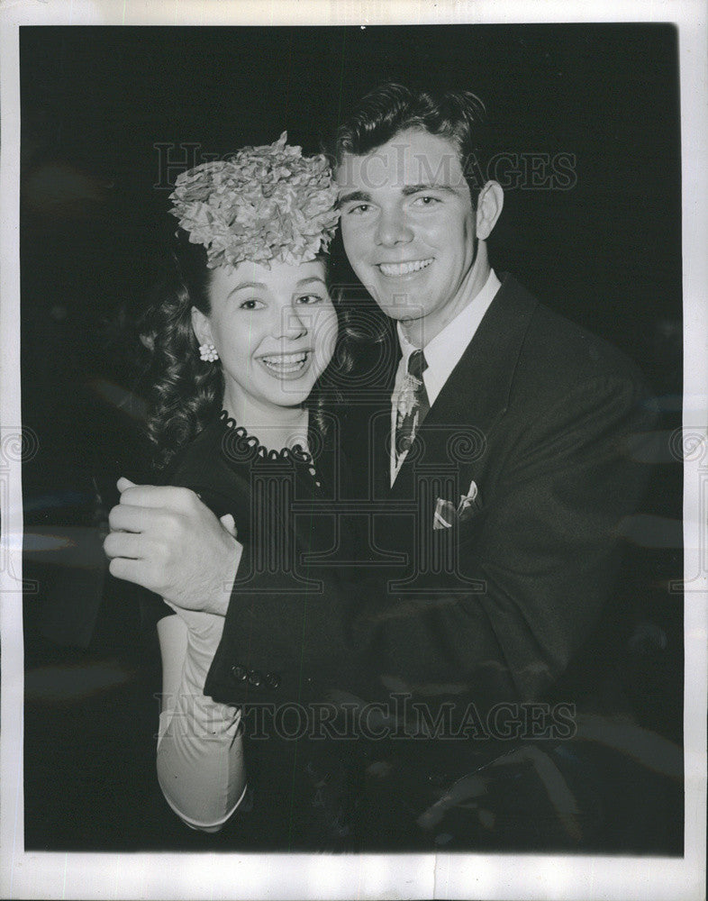 1944 Press Photo Jane Withers &amp; Johnny Miles at Hollywood Palladium - Historic Images