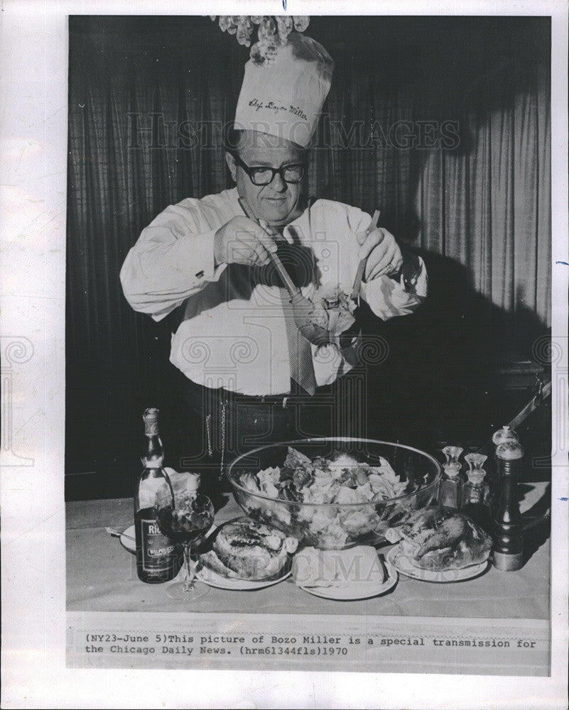 1970 Press Photo World&#39;s Champion Eater Bozo Miller Tossing Salad - Historic Images