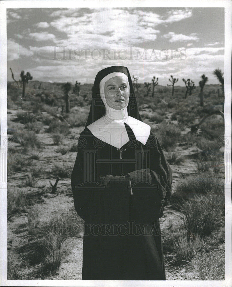 1956 Press Photo Actress Jeanne Moody On NBC TV Show Long Road To Tucson - Historic Images