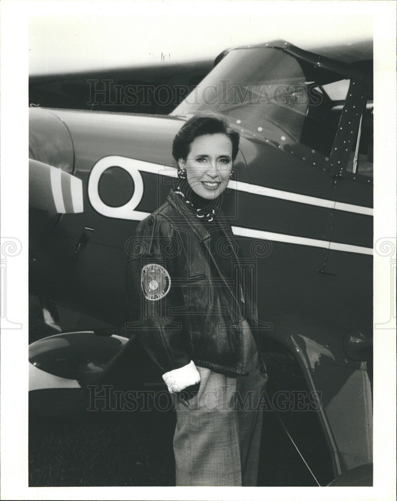 Press Photo Author Danielle Steel, 1936 Monocoupe - Historic Images