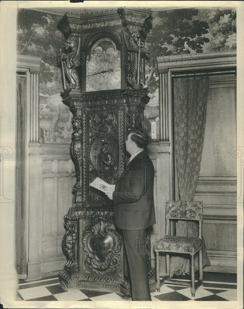 1934 Press Photo Monumental Carved Oak Tall Case Clock, 16th Century Style - Historic Images