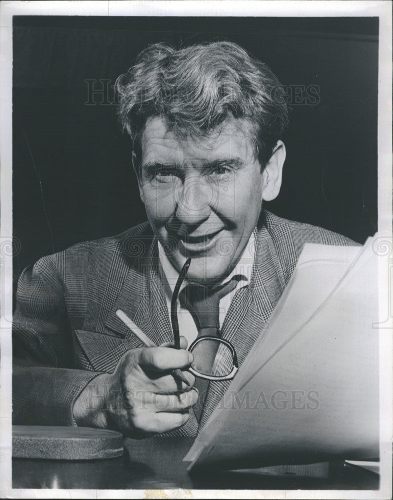 1953 Press Photo Actor Burgess Meredith NBC Television Show &quot;Excursion&quot; - Historic Images