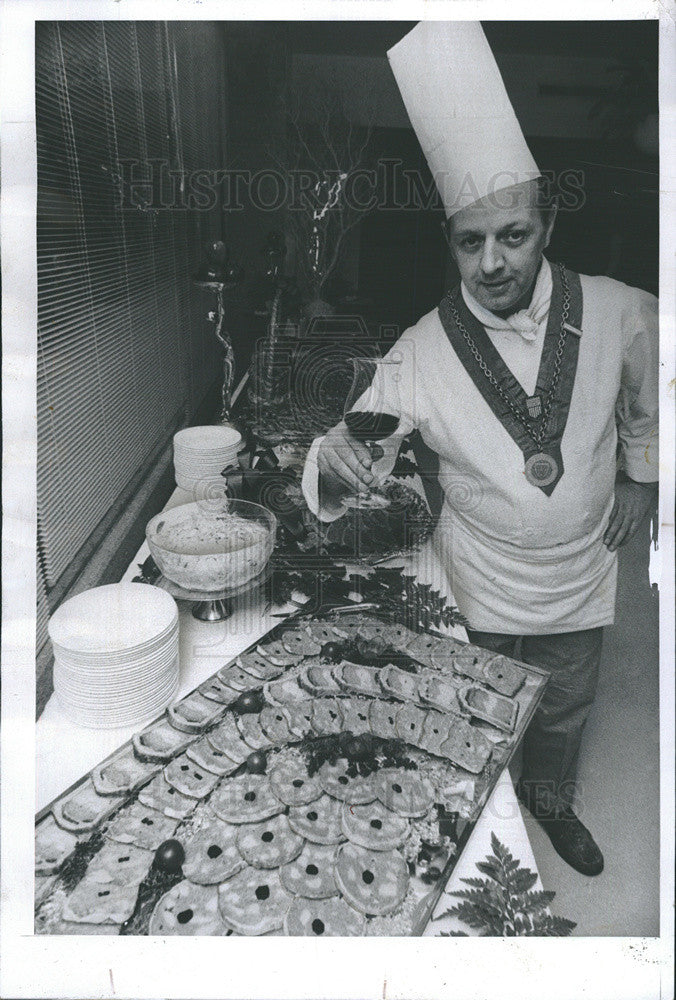 1974 Press Photo Chef Andre Menah/Wine/Pheasant Pate/Truffles - Historic Images