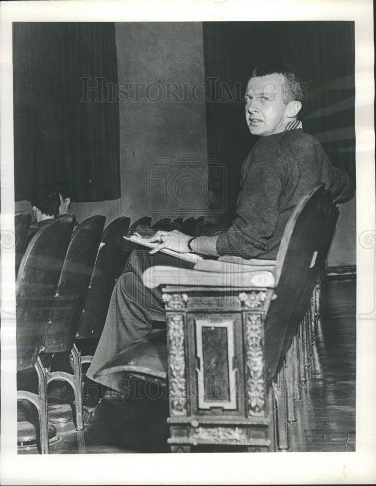 1960 Press Photo David McCuish, author of &quot;Do Not Go Gentle&quot; - Historic Images